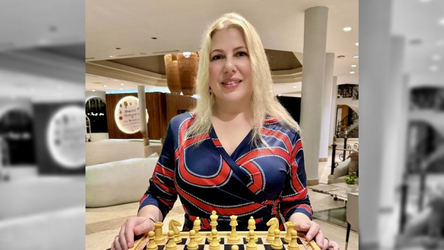  Susan POlgar/X)