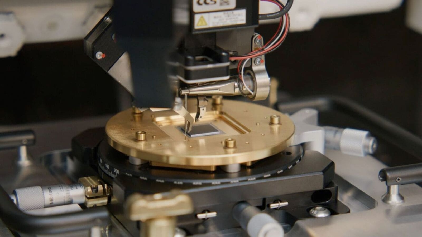 Amazon's quantum computing chip Ocelot.