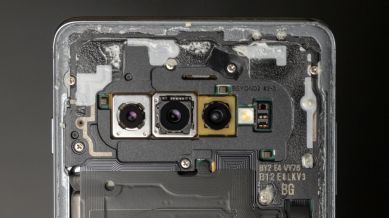 Samsung smartphone teardown/repair.