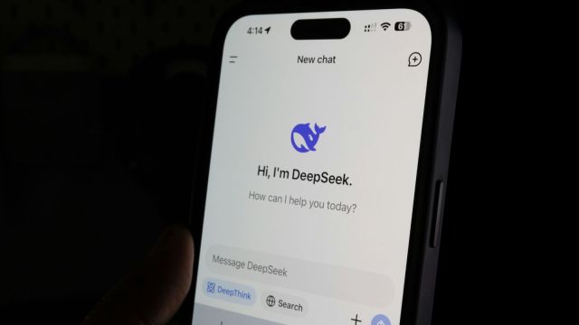 Threat actors are reportedly abusing DeepSeek’s AI exertion   done  precocious  jailbreaking techniques.