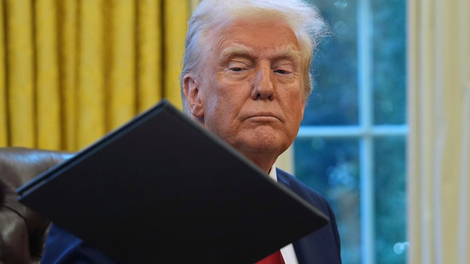 Trump to impose tariffs on imports from Canada, Mexico and China