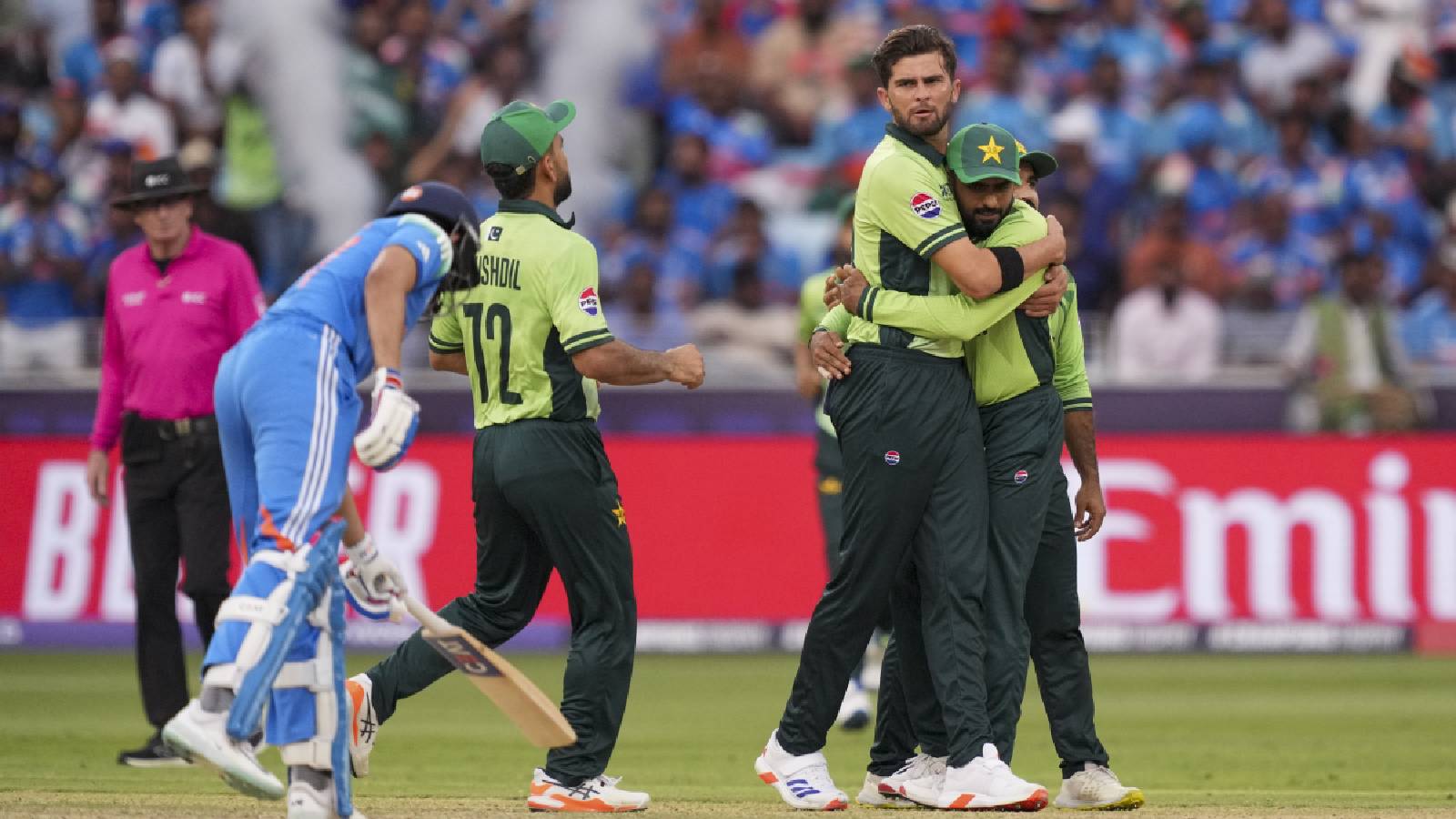 Wasim Akram slams Pakistan's bowling attack after defeat to India