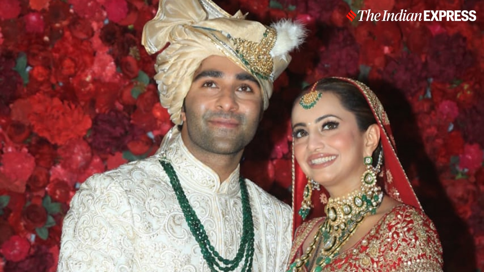 Aadar Jain marries long-time sweetheart Alekha Advani in traditional ensembles; first pictures out