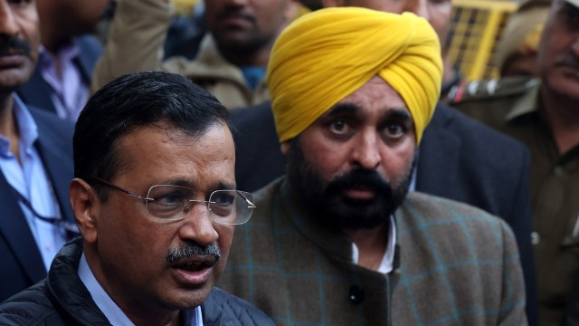 Delhi News Live Updates: AAP supremo Arvind Kejriwal with Punjab Chief Minister Bhagwant Mann, meeting in delhi