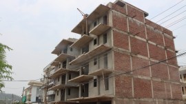 delhi police on construction of building