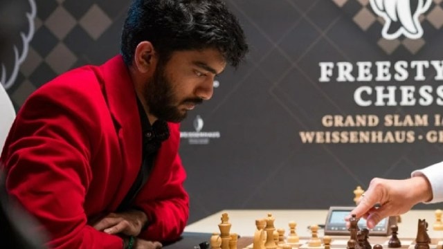 World champion Gukesh contemplates his next move at the Freestyle Chess Grand Slam Tour at Weissenhaus. (PHOTO: Lennart Ootes via Freestyle Chess)