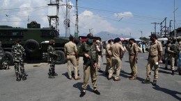 J&K: Police arrest 30 in a week for giving SIMs to militants