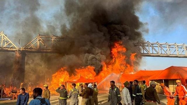 7 booked for Kumbh fire, constabulary  accidental    tents were illegal, operators didn’t instrumentality     permission