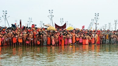 Uttar Pradesh government, Maha Kumbh, Maha Kumbh Mela 2025, Yogi Adityanath, prayagraj kumbh mela, Magh Purnima Snan, Lucknow news, Uttar pradesh news, Indian express, Current affairs