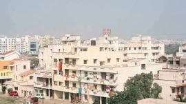 The urban areas of Maharashtra fared much better, with their MPCE growing at a rate of 10.60%, from Rs 6,657 to Rs 7,363, as compared to the national average growth of 8.31%, with India’s MPCE growing from Rs 6,459 to Rs 6,996.