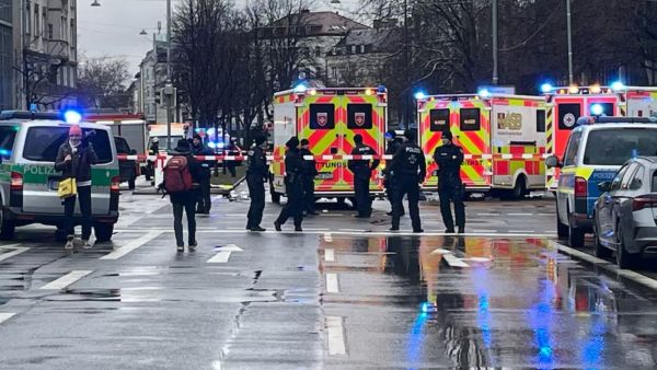 Driver rams into group of people injur at least 20 in Munich, Germany.