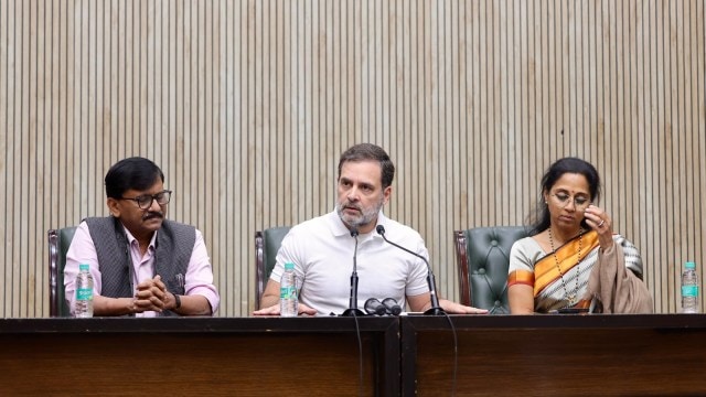 Mumbai News Live Updates: rahul gandhi, supriya sule, Sanjay Raut in joint press conference, maharashtra polls, indian express
