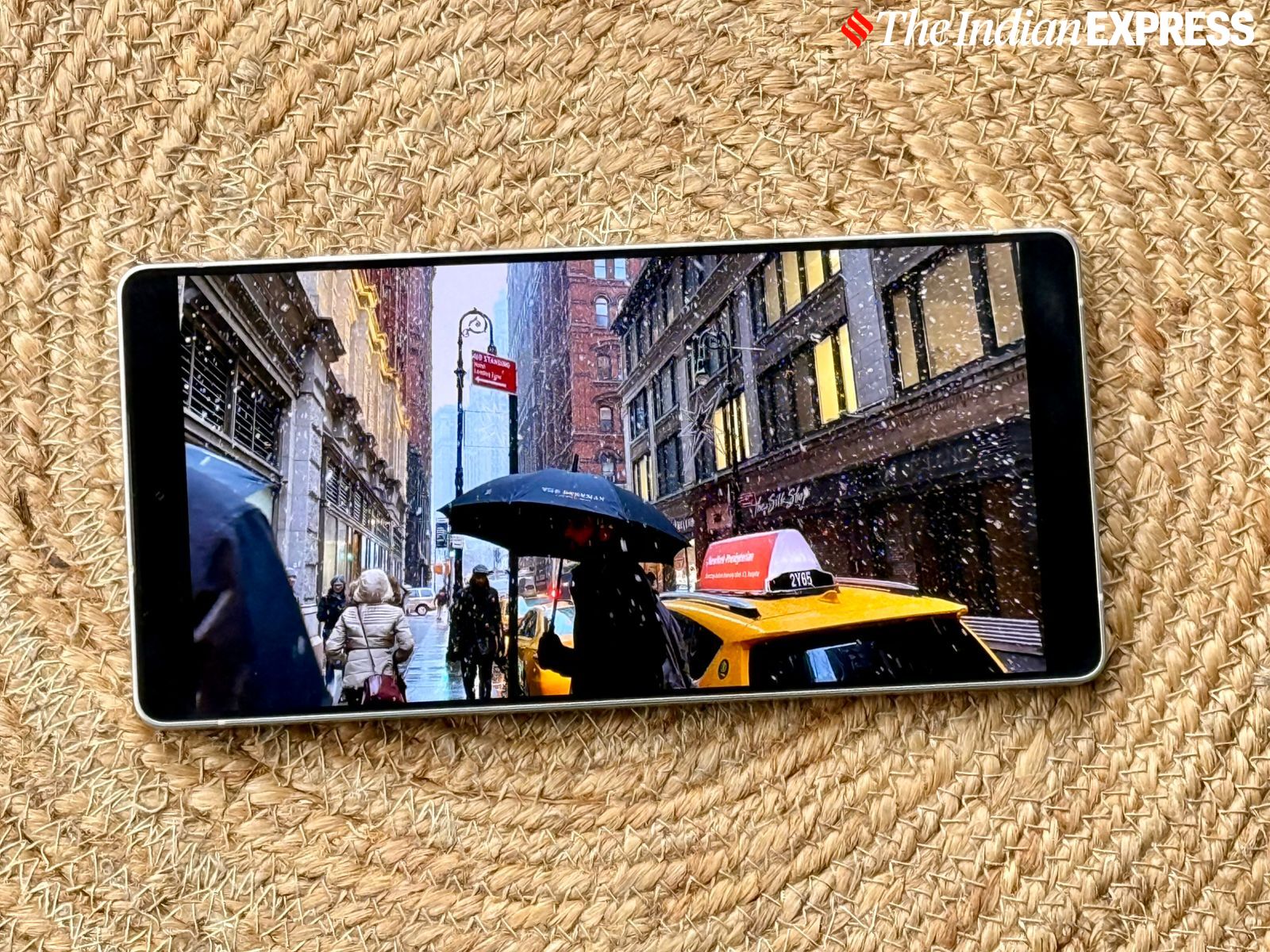 Samsung Galaxy S25 Ultra review.