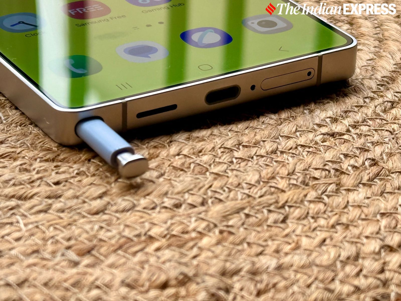 Samsung Galaxy S25 Ultra review.