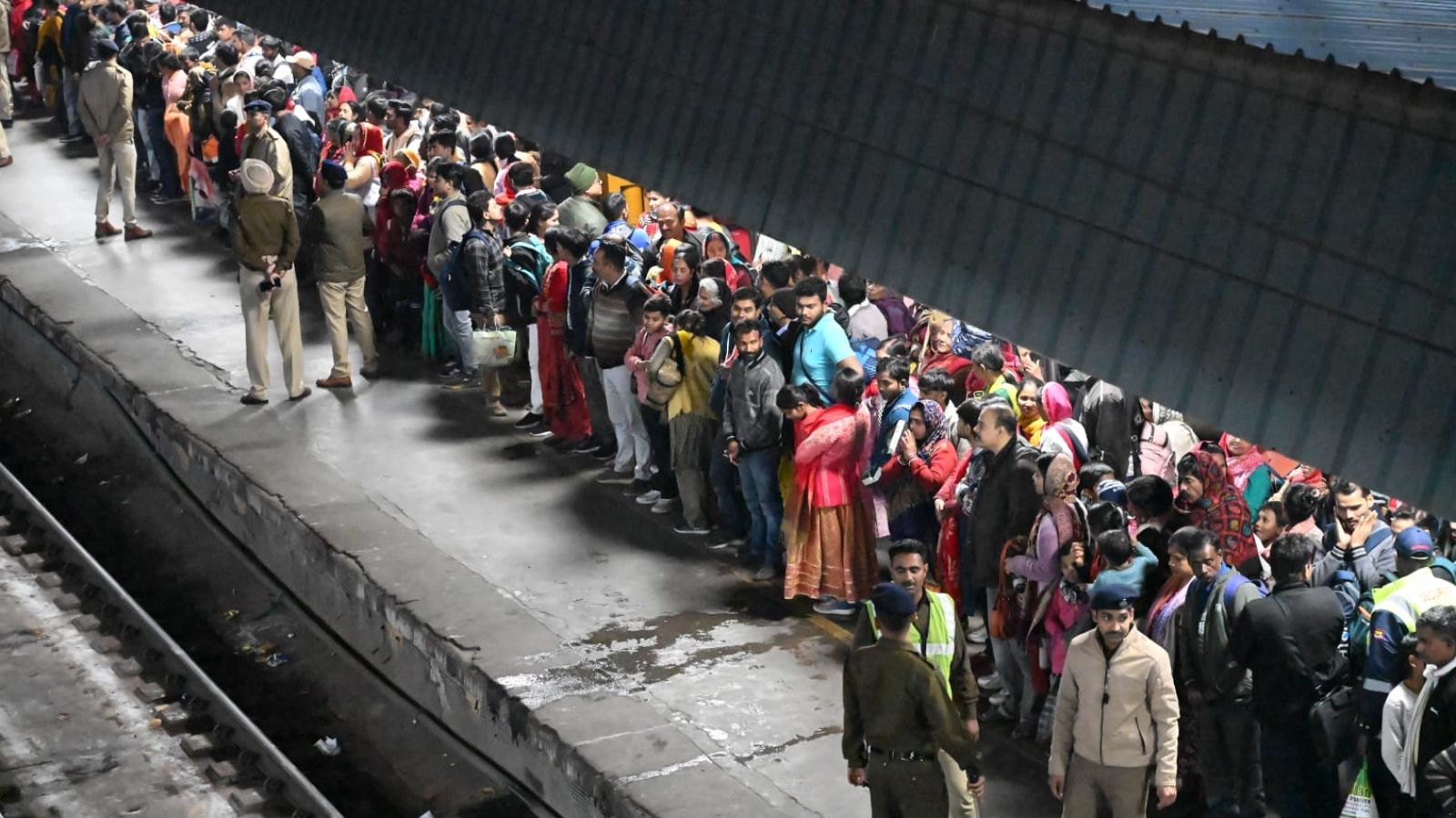 Delhi stampede: 2600 extra tickets, poor management blamed