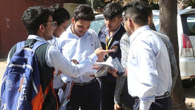 Less than 4 microcomputer  students completed SWAYAM courses since 2017