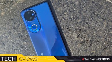 vivo V50 review.