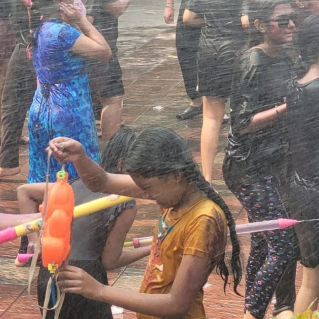 Holi is also celebrated in honor of the love between Lord Krishna and Radha. In places like Mathura and Vrindavan, the festival takes on special significance as devotees participate in music, dancing, and color play to commemorate their divine relationship.