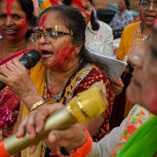 In places like Priyadarshini Park in Mumbai and Nerul in Navi Mumbai, families and friends, old and new, danced together, singing traditional songs and celebrating the bountiful season ahead.