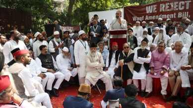 Waqf Amendment Bill, Waqf Bill, Waqf Bill protest, All India Muslim Personal Law Board, AIMPLB, Waqf Amendment Bill, AIMPLB protest, Asaduddin Owaisi, AIMIM, anti-Muslim, anti-Constitutional, Muslim rights, Indian express