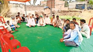 Alwar, police raid, Alwar police raid, cyber frauds, cyber crime cases, rajasthan cyber crimes, rajasthan cyber crime cases, rajasthan cyber crimes, Indian express news, current affairs