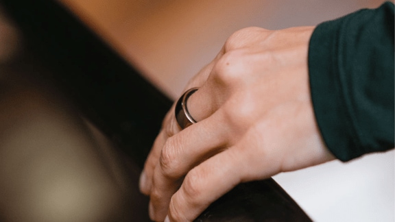 The Circular Ring 2 has no subscription and all features work out of the box.