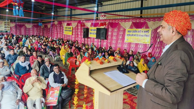 dr b r kamboj at kisan mela
