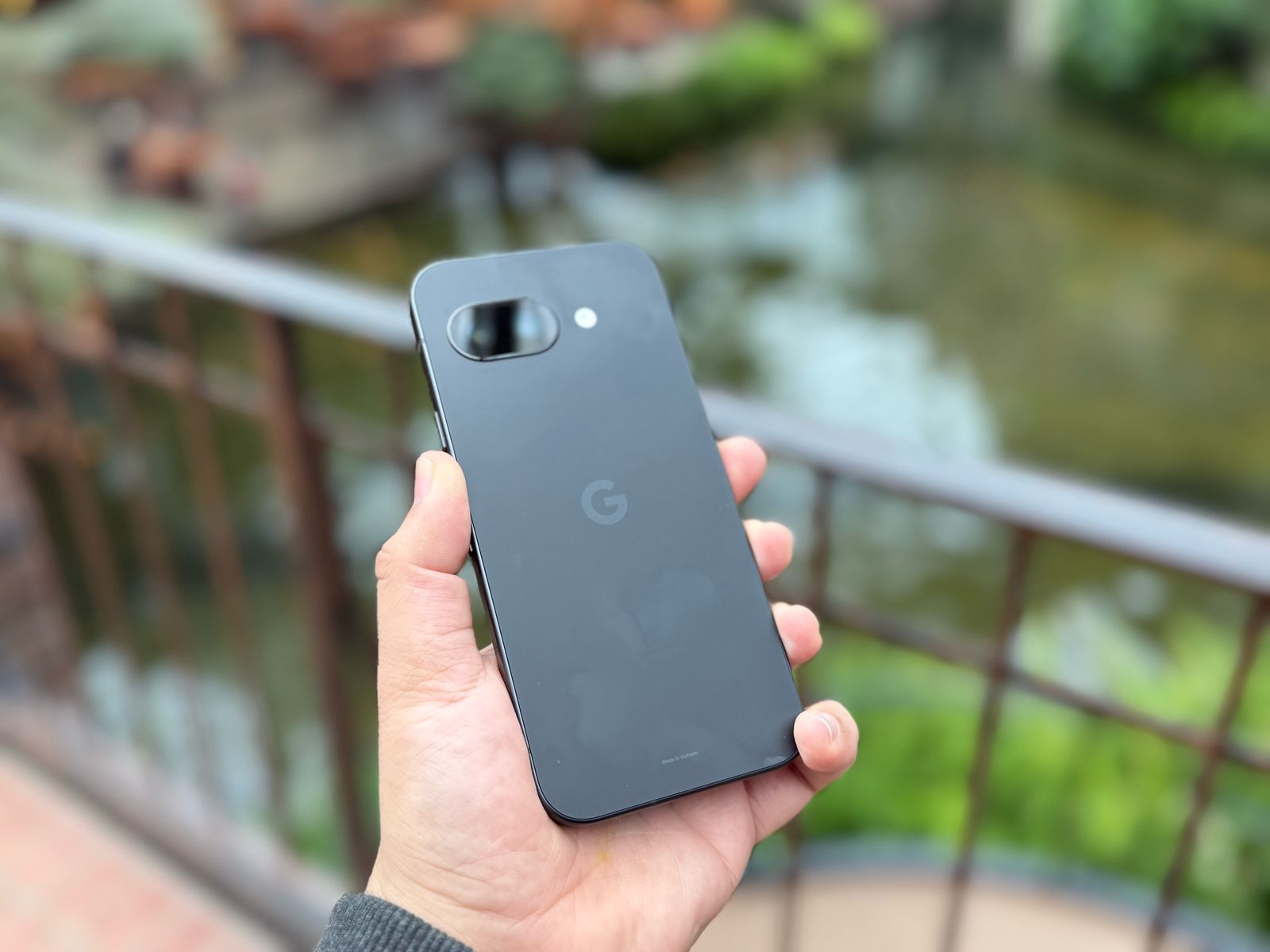 The Pixel 9a has a minimalstic pill-shaped camera island.