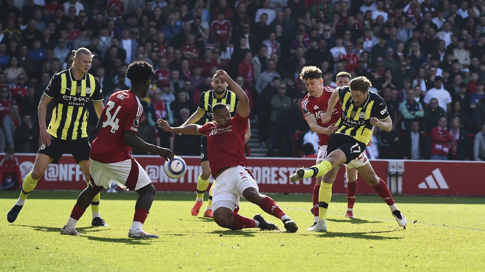 Callum Hudson-Odoi scores late goal as Nottingham Forest deals heavy blow to Manchester City’s top 4 hopes | Football News
