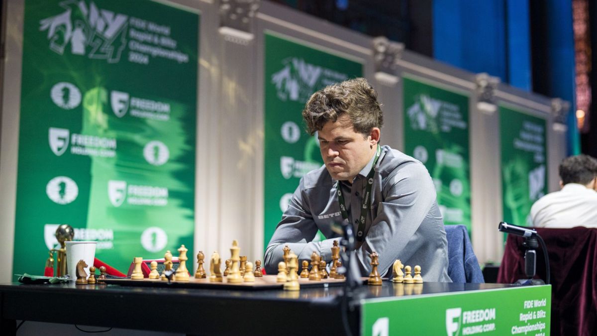 Magnus Carlsen starts online chess match against one lakh opponents at same  time