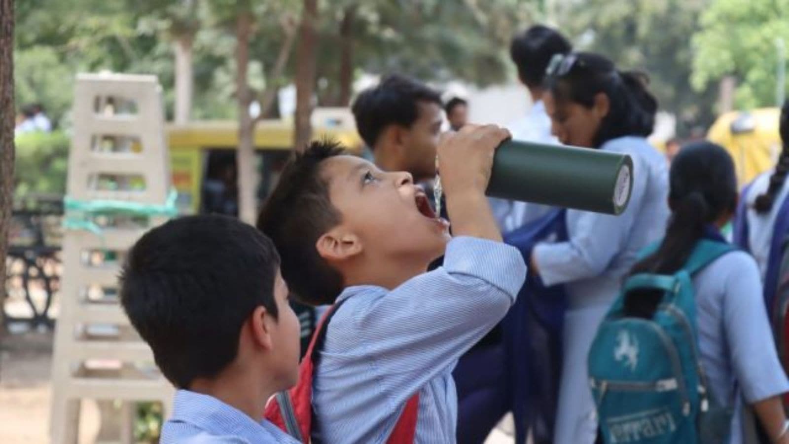Dehradun Heatwave Alert School Closed :- देहरादून में गर्मी का कहर, पहली बार गर्मी के कारण हुई स्कूलों की छुट्टी !