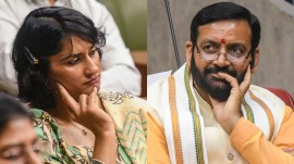 Indian wrestler Vinesh and Haryana CM Nayab Singh Saini. (PTI)