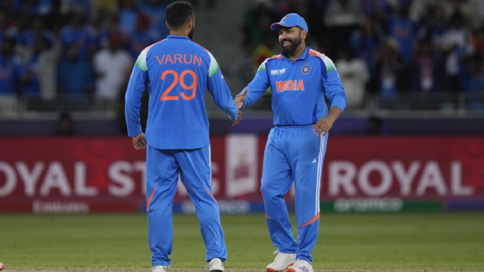 Shastri backs four spinners for India vs Australia semi-final