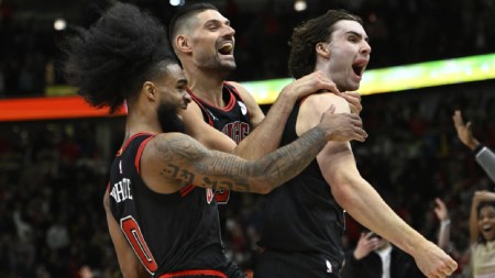 NBA: Josh Giddey buried a miracle shot from beyond halfcourt at the final buzzer as the Chicago Bulls overturned an 18-point fourth-quarter deficit to beat the Los Angeles Lakers 119-117. (AP)