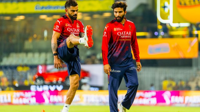 Virat Kohli and Royal Challengers Bengaluru captain Rajat Patidar warming up before an Indian Premier League (IPL 2025) match. (Photo: Sportzpics for IPL)