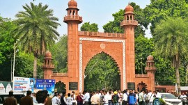amu, Aligarh Muslim University, Aligarh Muslim University Holi celebrations, Holi celebrations, amu Holi celebrations, Indian express news, current affairs