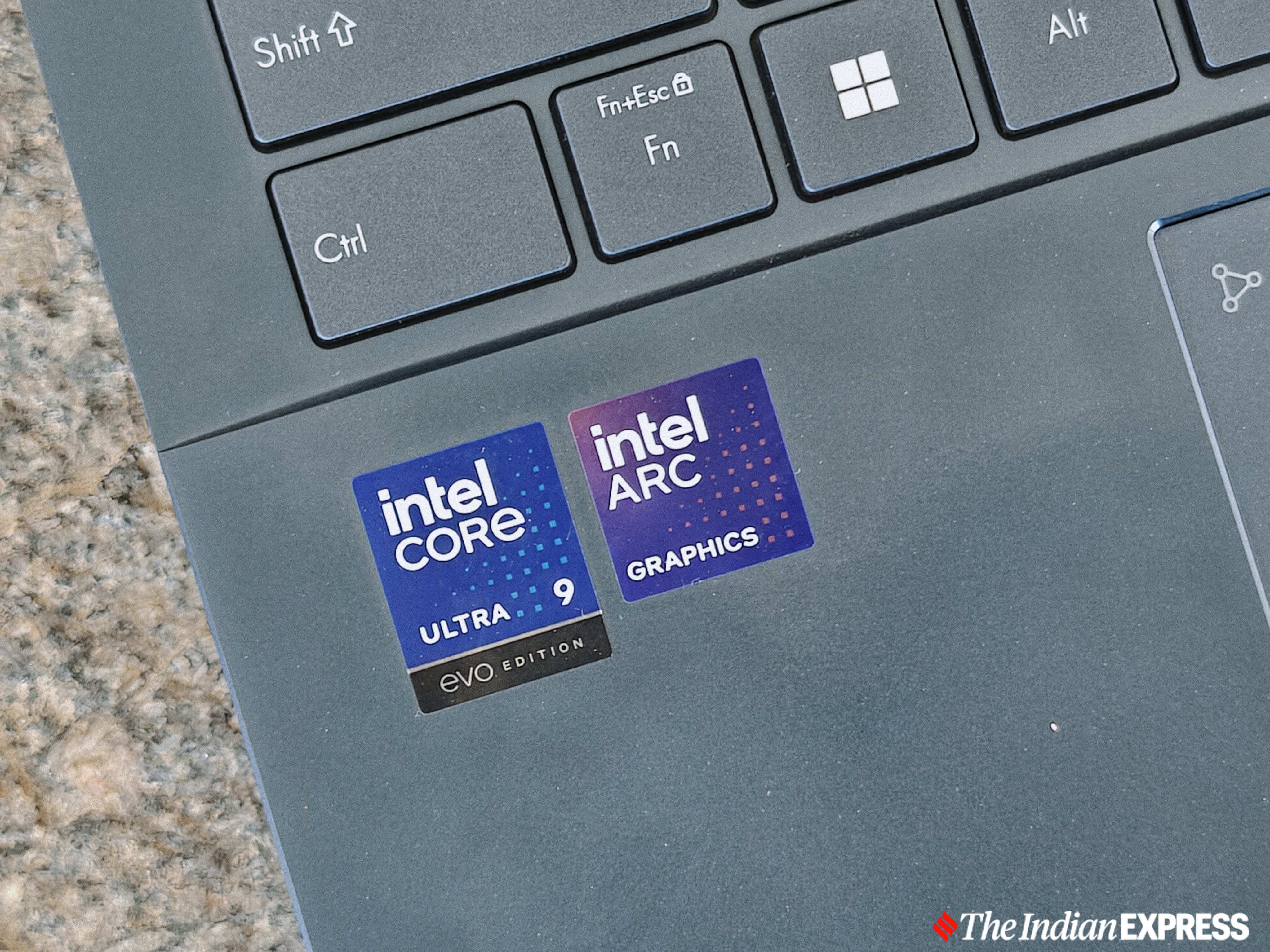 Asus Zenbook 14 مراجعة.