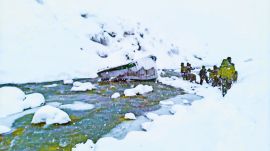 avalanche, Chamoli village avalanche, badrinath, badrinath dham, avalanche, uttarakhand, uttarakhand avalanche, badrinath dham avalanche, badrinath avalanche, chamoli avalanche, indian express