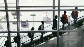 smuggled gold seized, smuggled gold seized Mumbai airport, Mumbai airport gold smuggling, gold smuggling, Mumbai news, Maharashtra news, Indian express, current affairs