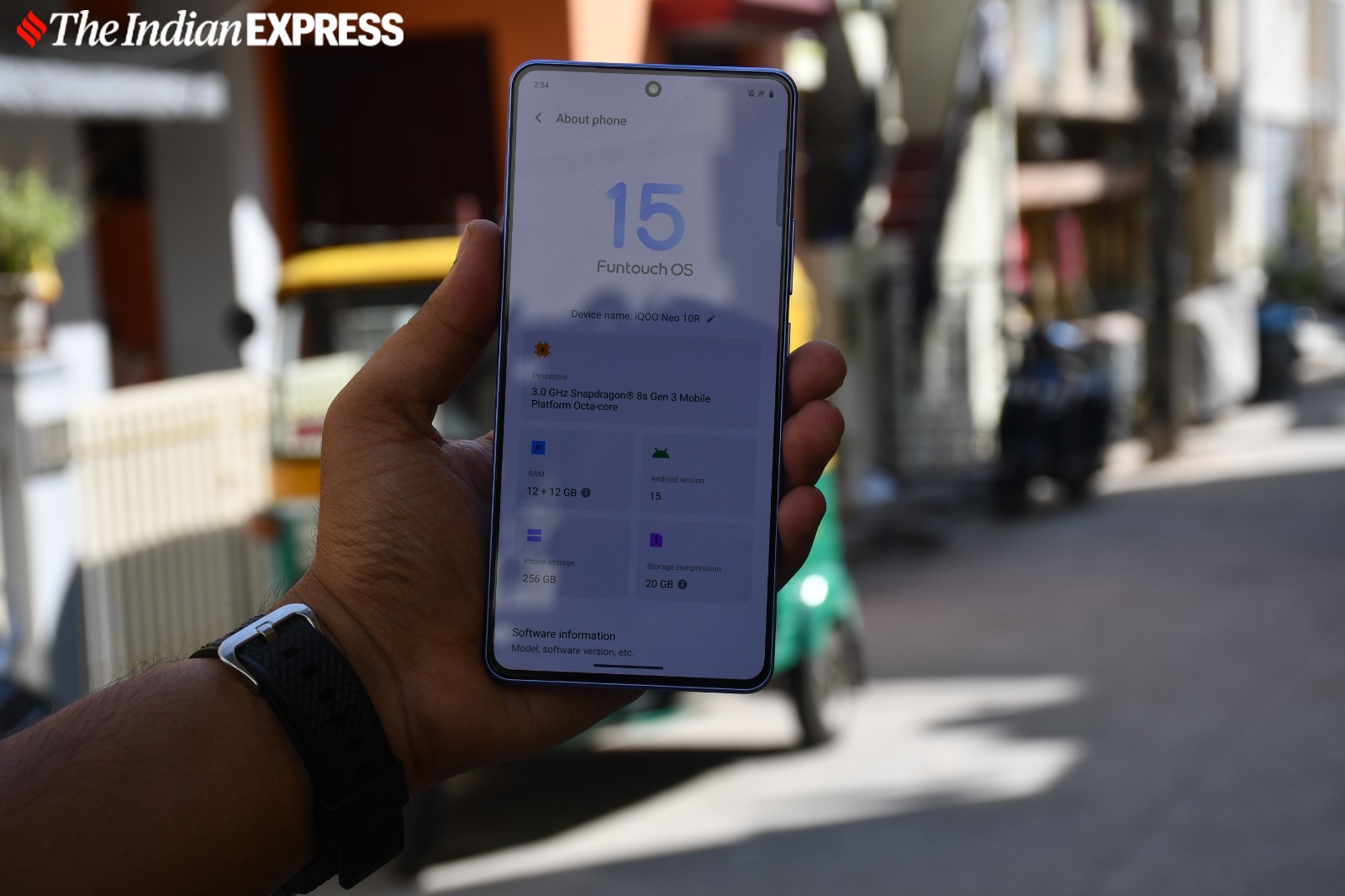 iQOO Neo 10R review.
