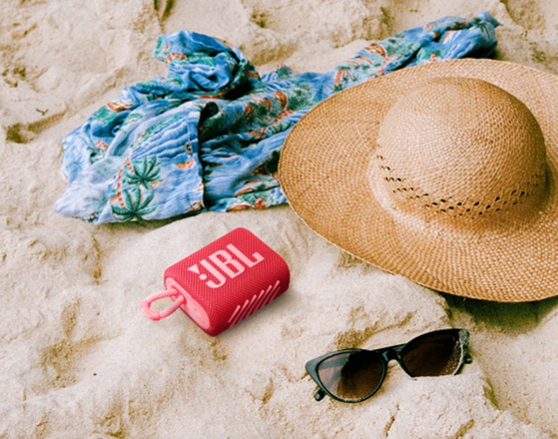 JBL Go 3.