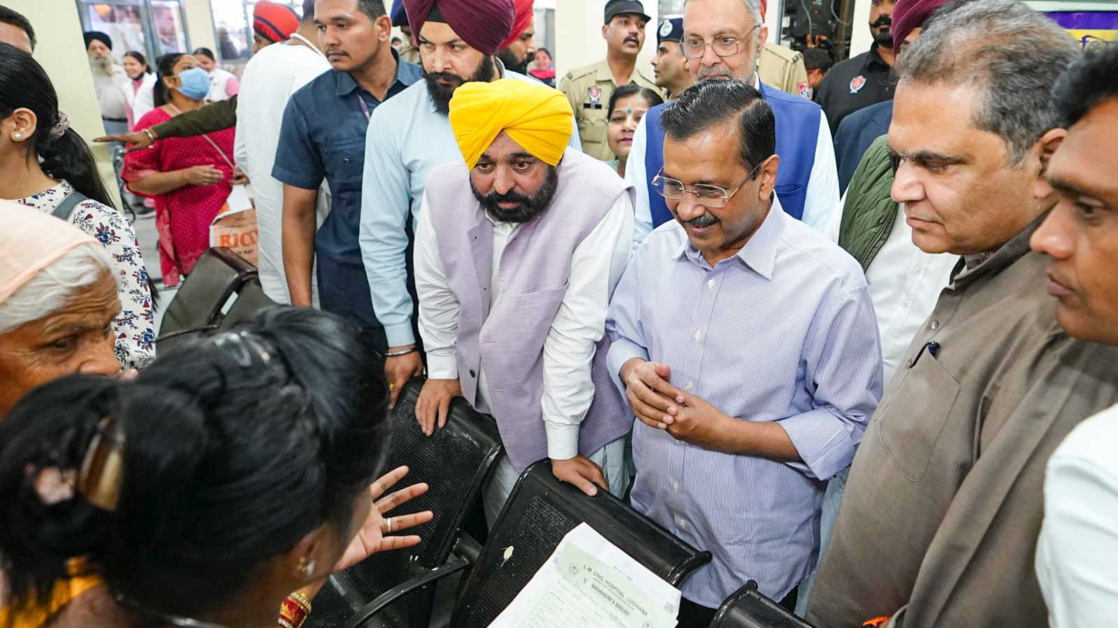 Why Kejriwal’s name on foundation stones: Mohali deputy mayor slams Punjab CM | Chandigarh News