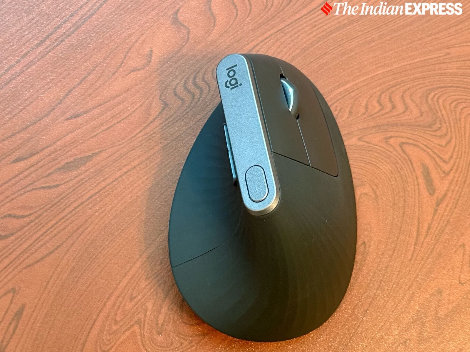 Logitech MX Vertical.