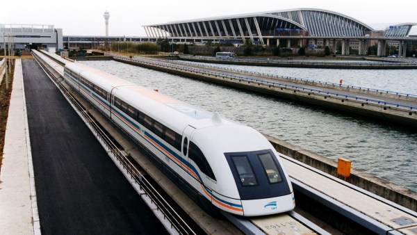 top 10 fastest trains in the world 2025
