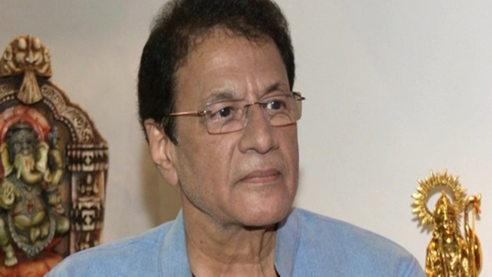 MP Arun Govil distributes copies of Ramayana to Meerut jail inmates ...