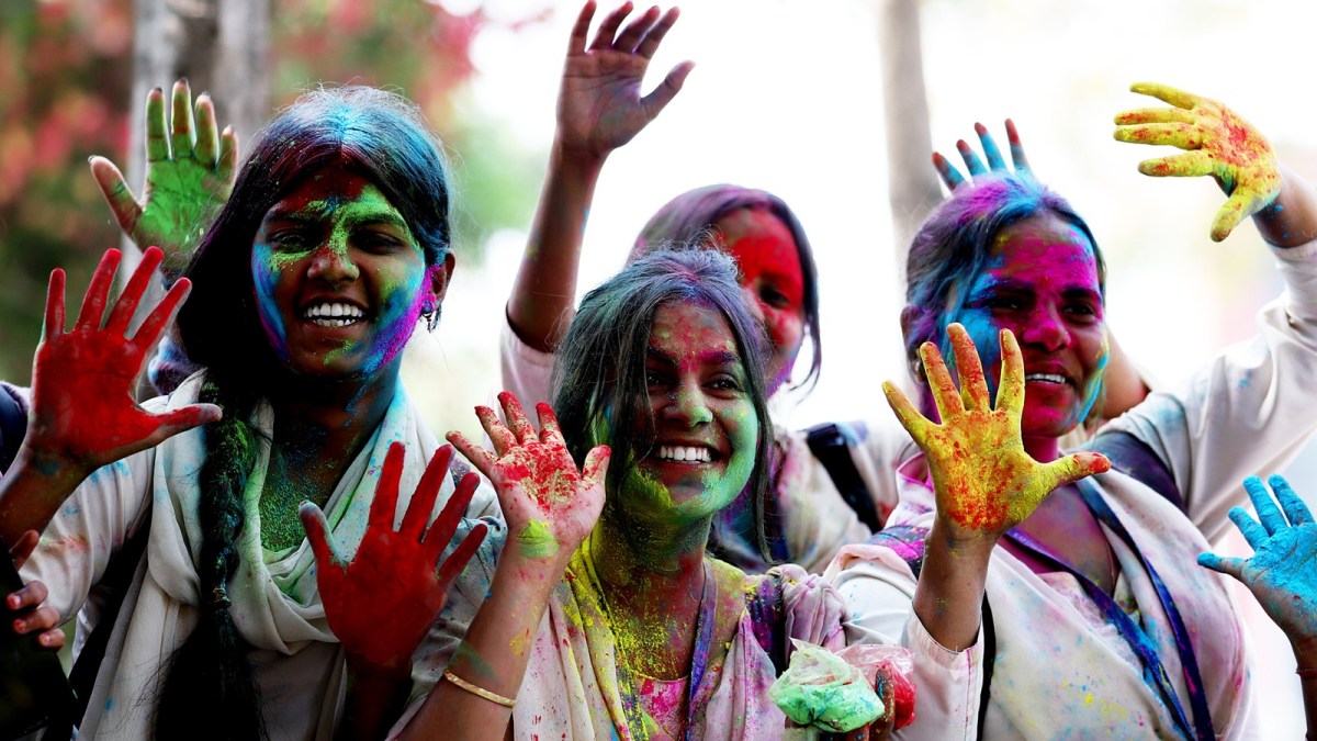 Mumbai police issue advisory for Holi: Here's what's allowed, what's not | Mumbai News - The Indian Express