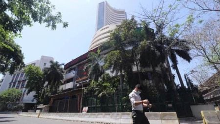 The 30-share BSE Sensex climbed 324.67 points or 0.44 per cent to 74,657.25 in the morning trade. On the similar lines, the Nifty of NSE rose 98.45 points or 0.44 per cent to 22,650.95. (File Image)