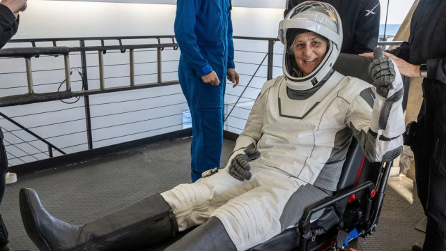 nasa sunita williams spacex