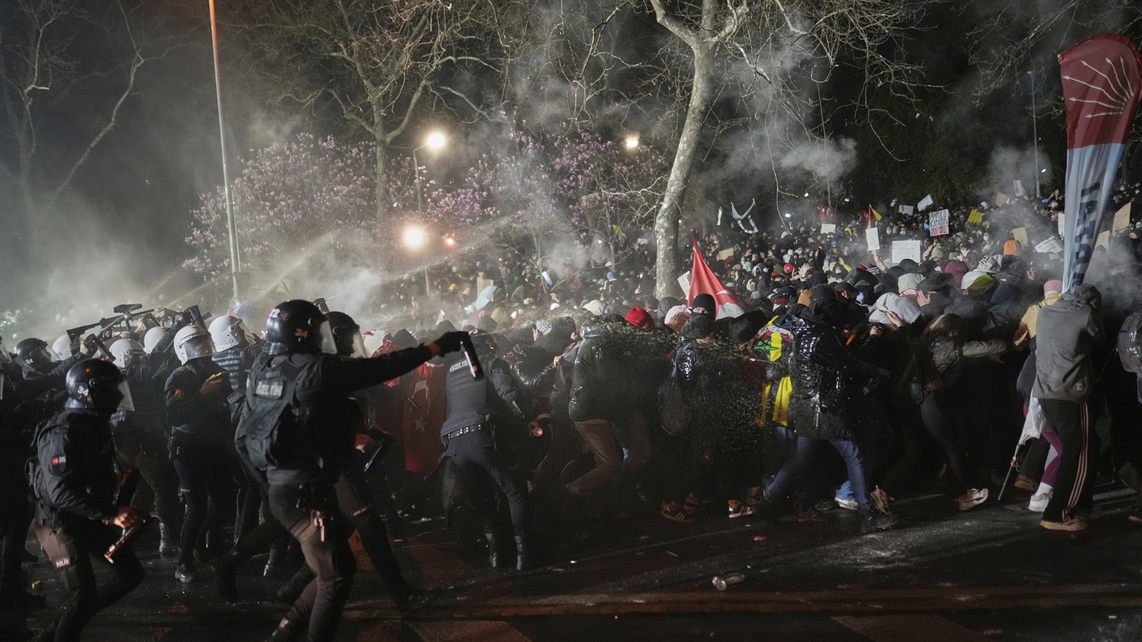 turkey istanbul mayor protest