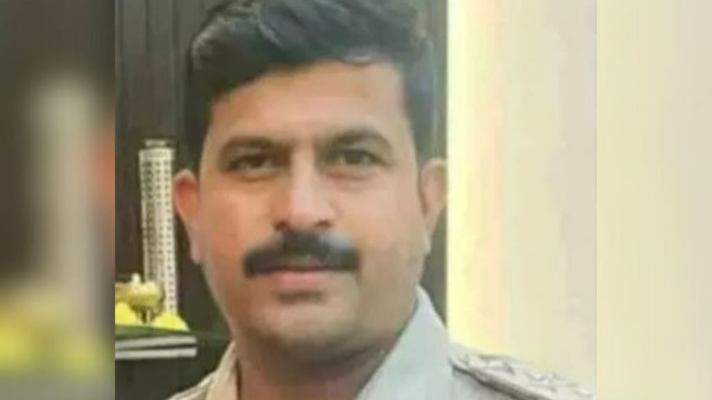 A V Kumar